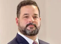 Ministro de Medio Ambiente alega que su empresa está inactiva desde hace 11 años, tras suspensión del Registro Proveedor del Estado