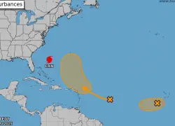 Huracán Erin y dos ondas tropicales bajo observación en el Atlántico