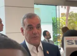 Abinader sobre apagones: "entendemos la molestia de la gente, estamos trabajando día a día para solucionarlo"