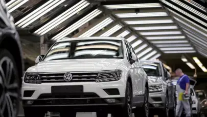 El acuerdo entre la UE y EEUU prev&eacute; bajar el arancel de los coches al 15% con condiciones