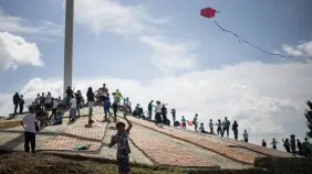 Vuelan cometas en la barriada más grande de Venezuela en apoyo a los niños de Palestina