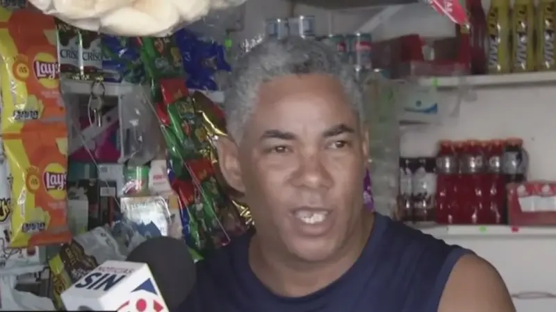 Cinco días sin luz azotan San Felipe de Villa Mella: negocios afectados y noches de calor extremo