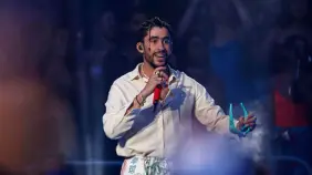 Bad Bunny pone a perrear a los sordos al ritmo de los intérpretes de señas en Puerto Rico
