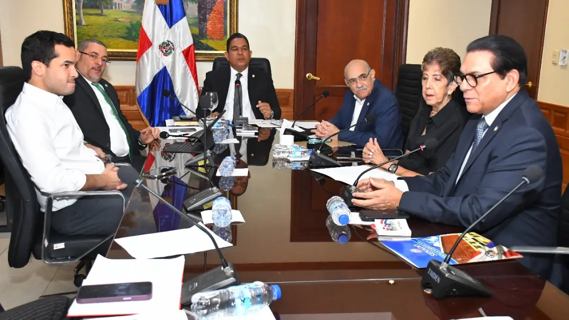 Comisión del Senado destaca déficit de especialistas en salud mental