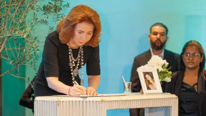 Anuncian primeras becas del Fondo Acad&eacute;mico y Cultural Alexandra Grull&oacute;n