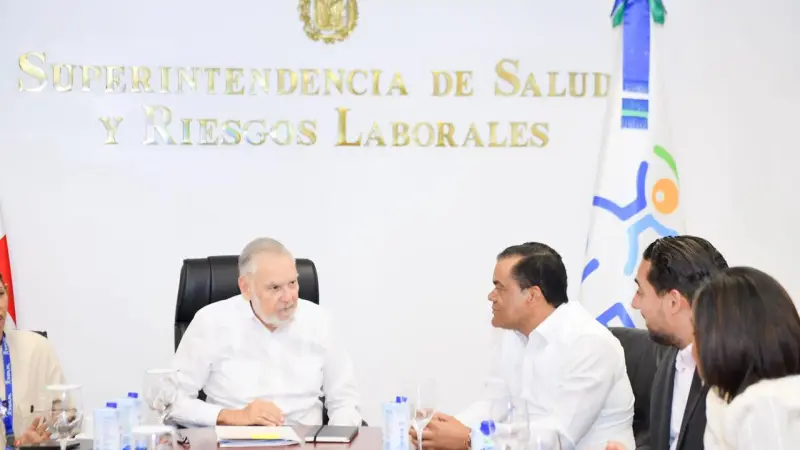DIDA y SISALRIL acuerdan protocolo para atender reclamos de afiliados