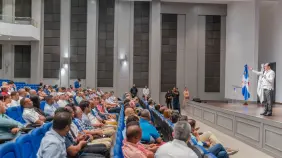 INABIE acuerda con suplidores acelerar entrega de utilería escolar