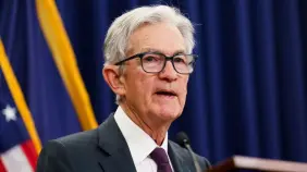 Powell dice que los riesgos para la economía están cambiando y apunta a rebaja de tipos