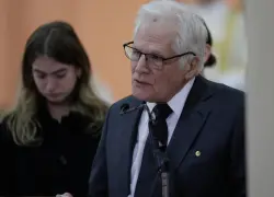 Padre del asesinado senador Miguel Uribe Turbay ocupará su lugar en disputa presidencial
