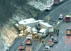 Accidente de bus turístico deja cinco personas muertas cerca de Nueva York
