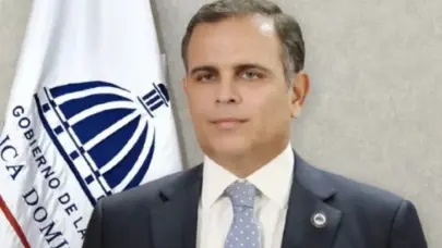 Ministerio de Hacienda gastó RD8.5 millones para defender a Jochi Vicente ante su negativa de pagar demanda