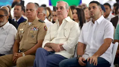 Abinader respalda creatividad juvenil en el Hackathon de Ciudades Inteligentes y Movilidad Urbana