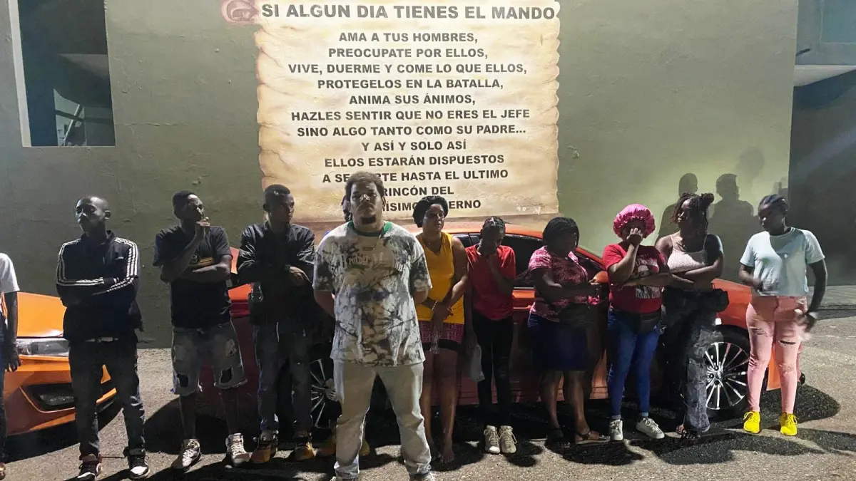 Ejército intercepta tres vehículos con 34 indocumentados en Mao-Valverde