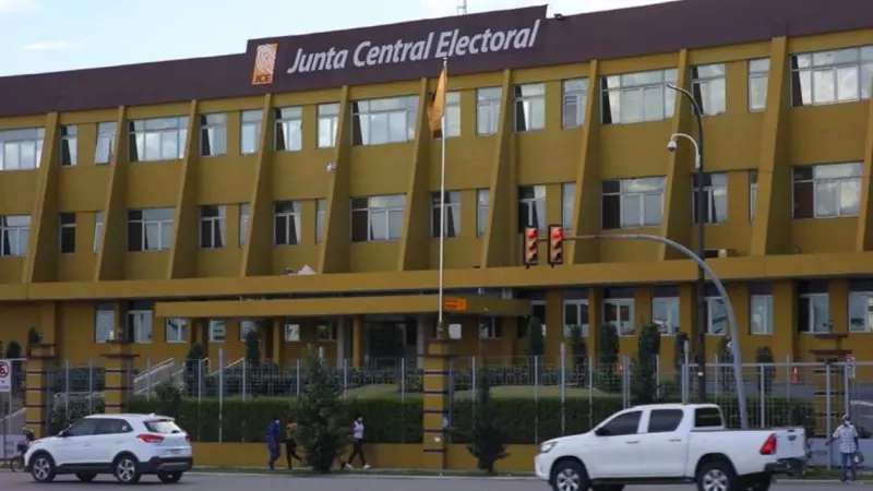 JCE adjudica contrato de más de RD$3,300 millones para suplir materiales y servicios de la nueva cédula