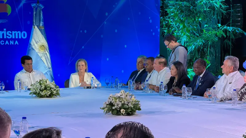 RD y Argentina firman acuerdo para fortalecer intercambio turístico