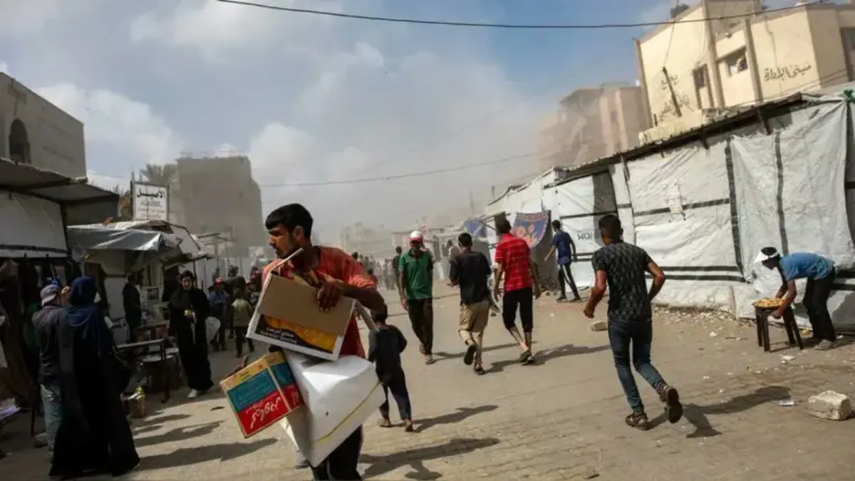 Periodistas, médicos y rescatistas: el nuevo ataque de Israel en Gaza que indigna al mundo