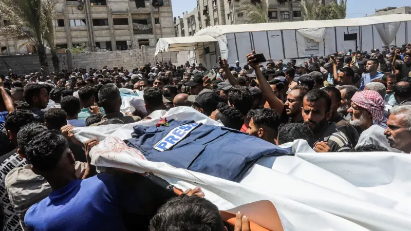 Países, la ONU y ONGs condenan el ataque de Israel contra hospital en Gaza con 20 muertos