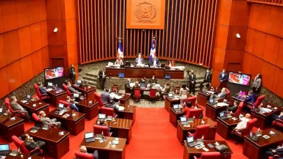 Senado retoma discusión sobre reforma laboral con sindicalistas y empresarios