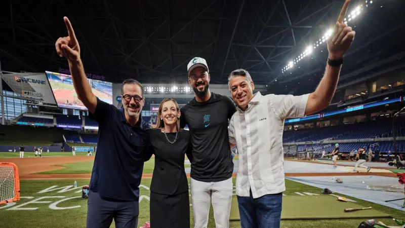 Arajet y los Marlins celebran Día Dominicano en Miami