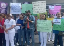 Enfermeras realizan paro de labores de 24 horas por mejores condiciones laborales en SFM y Moca