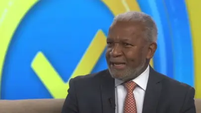 Melanio Paredes critica d&eacute;ficit de aulas y acusa al Gobierno de politizar la educaci&oacute;n