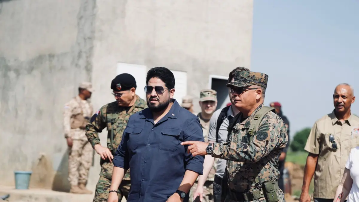 Subsecretario de Defensa de EE.UU. recorre la frontera entre RD y Haití.