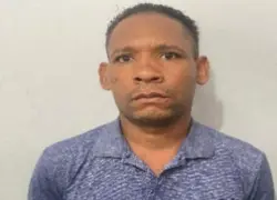 Policía apresa a hombre acusado de matar a otro presuntamente por viejas rencillas en Peralvillo, Monte Plata