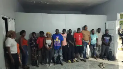 Polic&iacute;a Nacional detiene a hombre por tr&aacute;fico de extranjeros indocumentados en Villa Gonz&aacute;lez