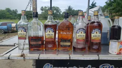 Salud P&uacute;blica decomisa alcohol adulterado durante fiestas en Saman&aacute;