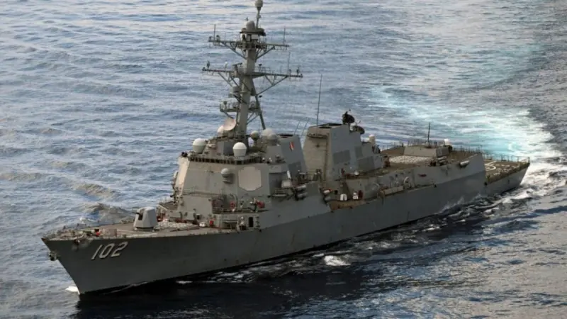 Tensión en aumento: Venezuela activa su Armada tras refuerzo naval de EEUU en el Caribe