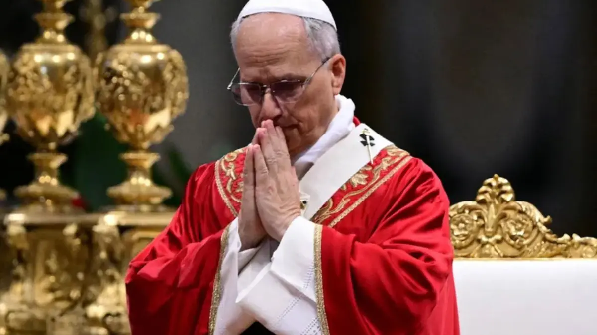 El papa, profundamente entristecido tras el tiroteo en la escuela católica en Minneapolis
