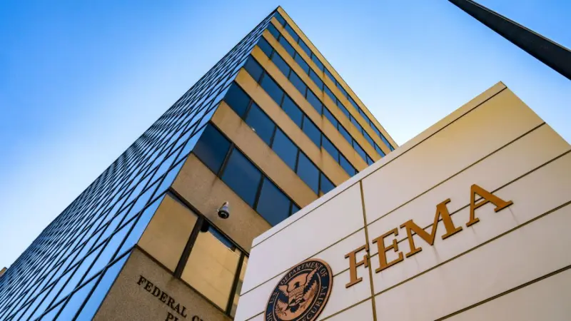 Suspenden temporalmente a empleados de FEMA que criticaron en una carta al Gobierno Trump