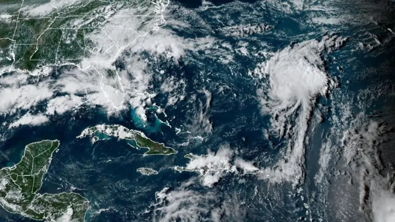 INDOMET mantiene advertencia sobre tormenta tropical Fernand, sin peligro para el país