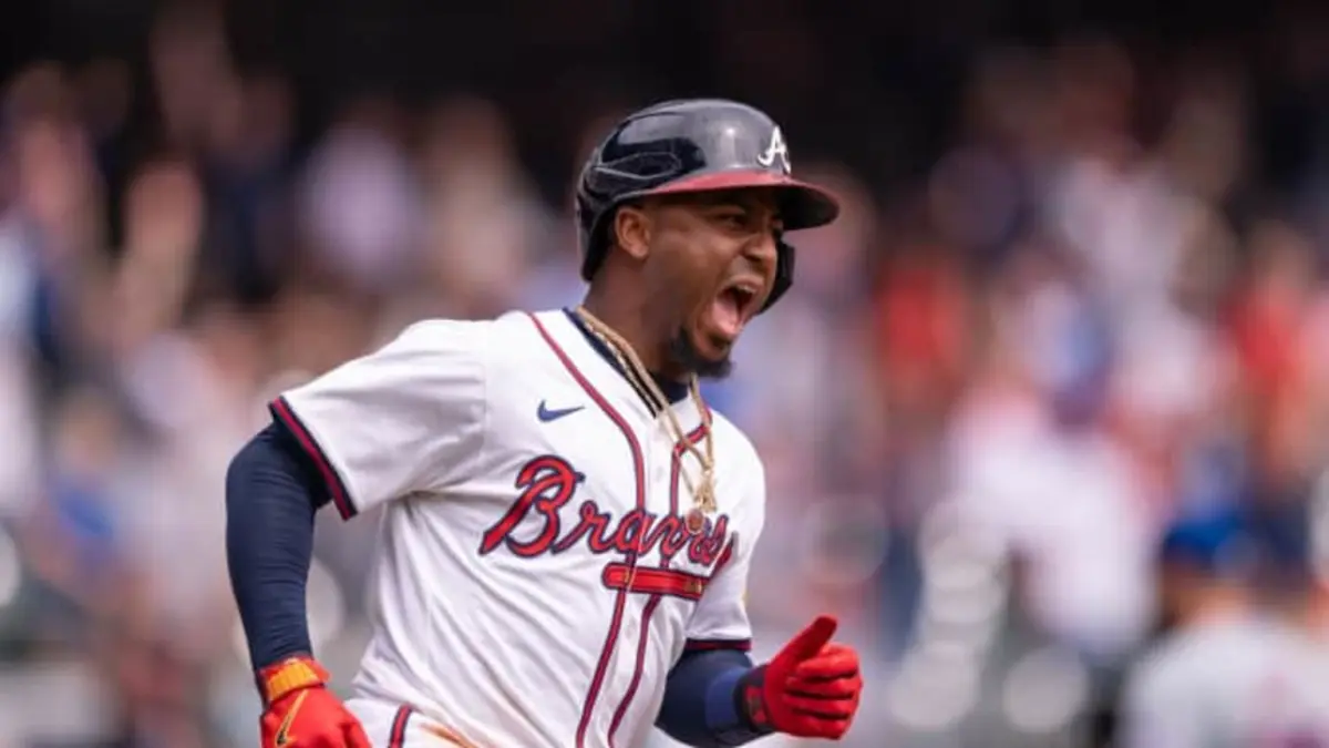 Ozzie Albies muestra su poder y pega dos cuadrangulares en la MLB