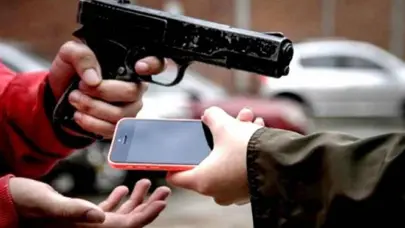 Raful pide a empresarios apoyo para enfrentar inseguridad