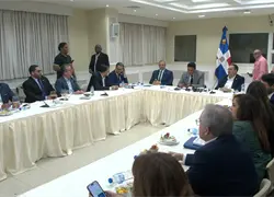 Senado discute reforma al Código Laboral con empresarios y sindicato