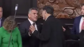 ¡A golpes! Senadores mexicanos protagonizan pelea, luego de debate sobre narcotráfico