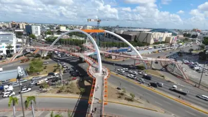 Pese a multas, conductores contin&uacute;an con giros a la izquierda