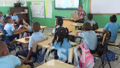 Retrasos de Inabie obligan a flexibilizar uso de uniformes