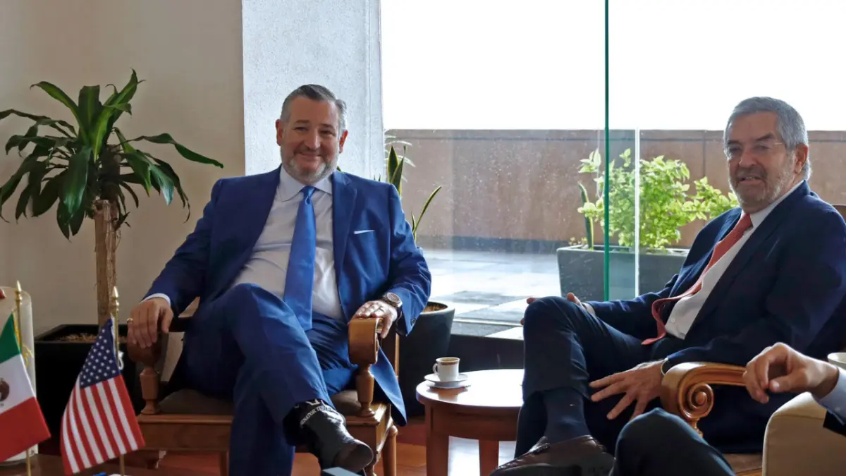 Canciller mexicano destaca cooperación sin subordinación con EEUU ante senador Ted Cruz