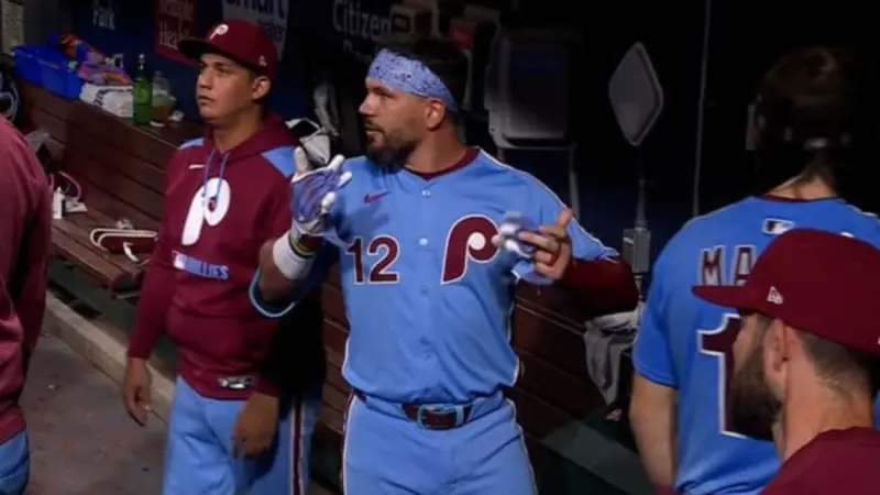 Schwarber suena 4 jonrones y se convierte en el 21er toletero con cuatro jonrones en un partido