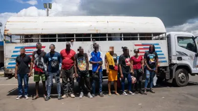 Unidades de interdicción de la DGM detienen a 1,120 y se repatrían a 1,219 haitianos en situación irregular