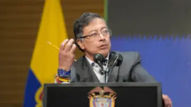 Gustavo Petro apoya misión humanitaria hacia Gaza