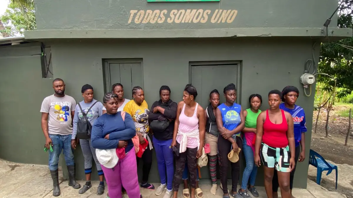 Ejército detiene a 51 nacionales haitianos en operativos en provincias Montecristi y Santiago Rodríguez