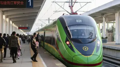 China bate r&eacute;cord de viajes en tren durante periodo estival con 943 millones de pasajeros