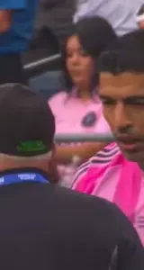 Luis Suárez escupe a un miembro del cuerpo técnico de Sounders en una tangana final