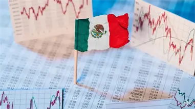 Las remesas a México sufren caída inédita en 2025 por política migratoria en EE.UU.