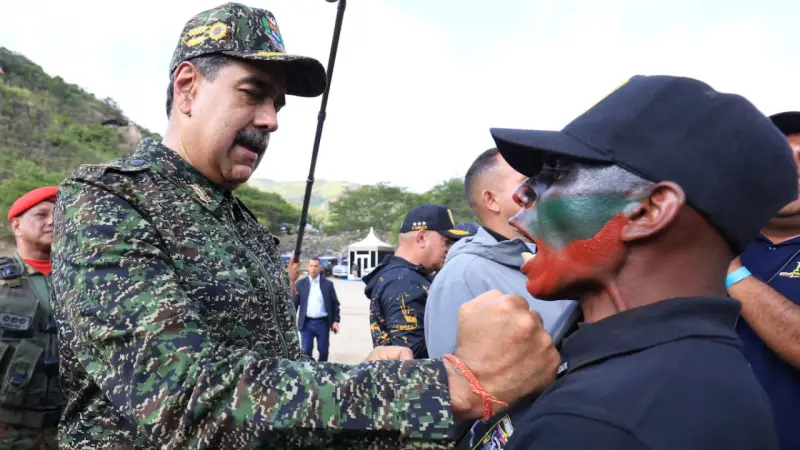 Maduro afirma que Venezuela enfrenta la más grande amenaza del continente en un siglo
