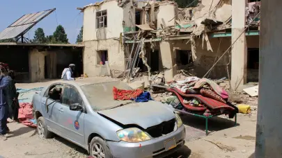 M&aacute;s de 1,400 muertos deja el terremoto en Afganist&aacute;n; contin&uacute;an las labores de rescate