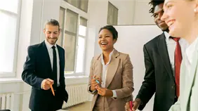 ¿Cómo comunicarte mejor en tu entorno laboral? : claves para una semana sin conflictos